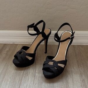 Jewel Badgley Mischka Black Strappy Heels